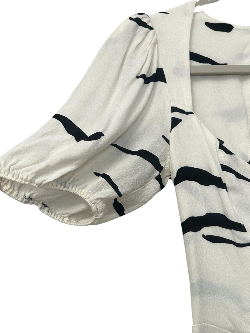 Reformation Clancie Minidress Pinto White Black Zebra Sweetheart neckline Sz 4 - Picture 9 of 14
